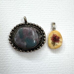 Vintage Pendant Set. Ocean Jasper Cabochon and Rose Design. Excellent Condition!